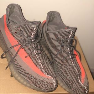 Yeezy 350 Boost Beluga's